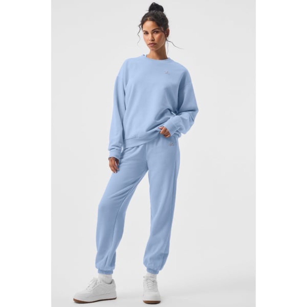 Alo Yoga Seashell Blue Sweatshirt and Sweat Pants